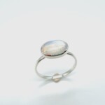 SV925 Ring with Moon stone
