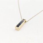 K18YG pendant with sapphire