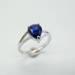 K18WG Ring with Blue sapphire & Diamond