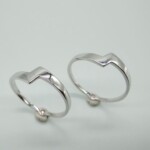 K18WG Ring with moon stone