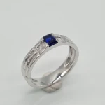 K18WG Ring with Blue sapphire & Diamond