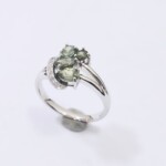 K18WG ring Green zircon and diamond