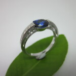 K18WG Cornflower blue sapphire & Diamond Ring