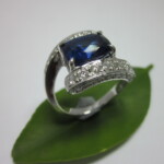 K18WG Cornflower blue sapphire & Diamond Ring
