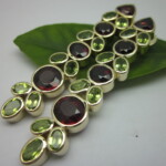 K14YG Garnet & Peridot Earrings