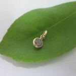 K18YG Yogo sapphire Pendant