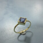 K18YG Blue sapphire Ring
