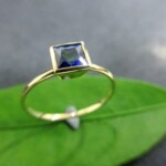 K18YG Blue sapphire Ring