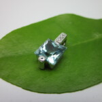 K18WG Blue topaz & Diamond Pendant