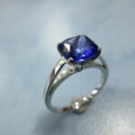 K18WG Blue sapphire & Diamond Ring
